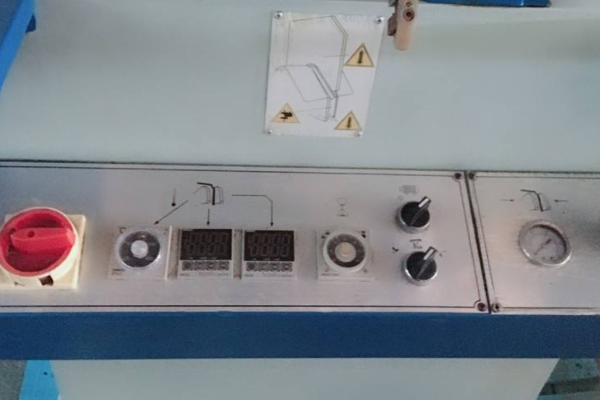 怎樣檢測發(fā)電機(jī)油壓？